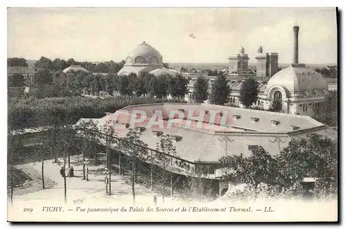 Cartes postales Vichy Vue panoramique de Palais des Sources et de l'Etablissement Thermal