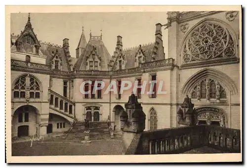 Ansichtskarte AK Chateau de Pierrefonds Oise La Cour d'Honneur