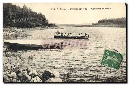 Cartes postales En Morvan Lac des Settons Promenade en Barque Bateau