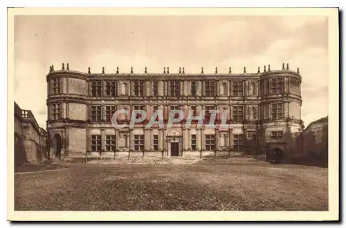 Cartes postales Chateau de Grignan Drome grand facade renaissance demolie par la grande revolution entierement r