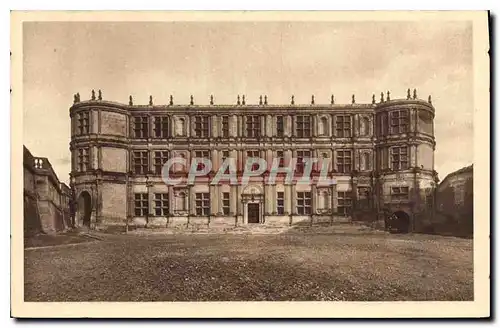 Cartes postales Chateau de Grignan Drome Grande facade renaissance demolie par la grande revolution entierement