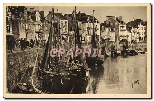 Ansichtskarte AK La Douce France Le Pouliguen Loire Inferieure Le Port Bateaux