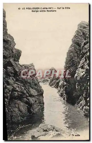 Cartes postales Le Pouliguen Loire inf Sur la Cote Gorge entre Rochers