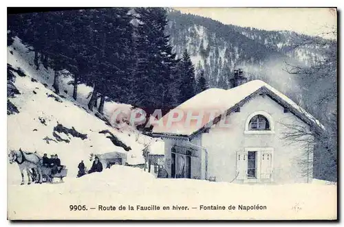 Ansichtskarte AK Route de la Faucille en hiver Fontaine de Napoleon Traineau Cheval