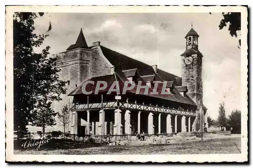 Ansichtskarte AK Montlucon Allier Le Vieux Chateau