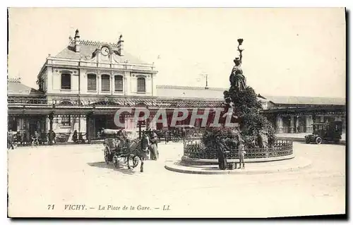 Cartes postales Vinchy La Place de la Gare