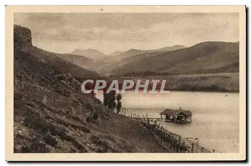 Cartes postales La region des Cevennes Le Lac d'Issarles et le Mezenc