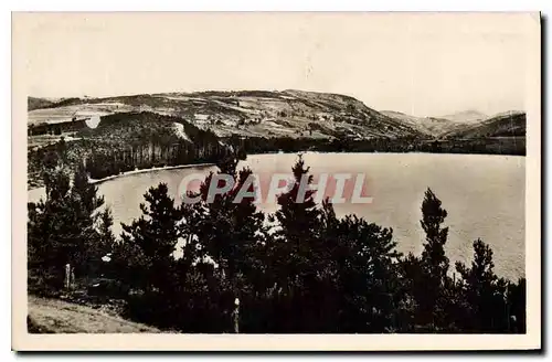 Ansichtskarte AK Lac d'Issarles Ardeche Un coin du Lac