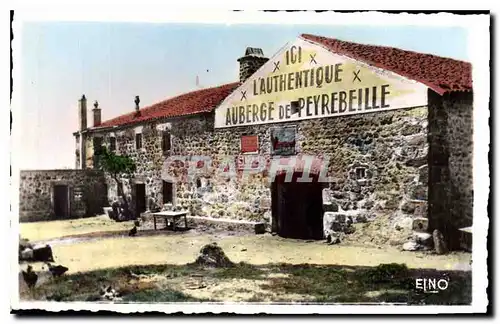 Ansichtskarte AK l'Auberge Sanglante de Peyrebeille Ardeche Actuallement denommee l'Auberge rouge Facade Principa