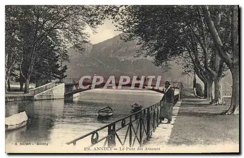 Cartes postales Annecy Le Pont des Amours Bateau