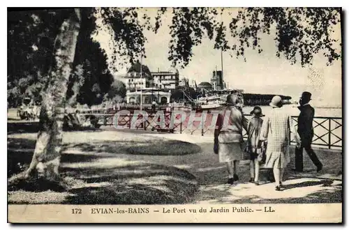 Cartes postales Evian les Bains Le Port vu du Jardin Public Bateau