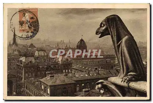 Cartes postales Paris en Flanant Notre Dame de Paris Facade Ouest Chimere la nonne