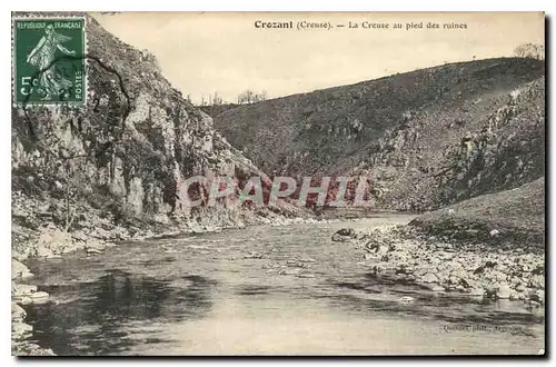 Cartes postales Crozant Creuse La Creuse au pled des ruines