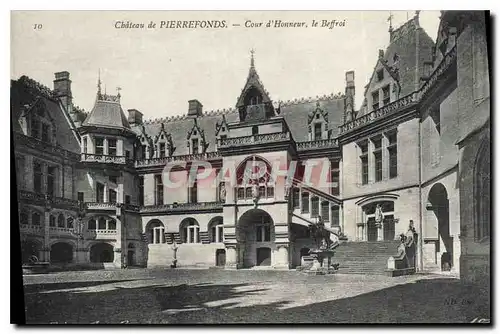 Cartes postales Chateau de Pierrefonds Cour d'Honneur le Beffroi