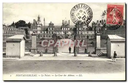 Ansichtskarte AK Fontainebleau Le Palais La Cour des Adieux