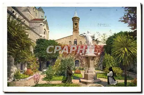 Cartes postales Ile Saint Honorat jardin de la Vierge au centre du vieux Cloitre