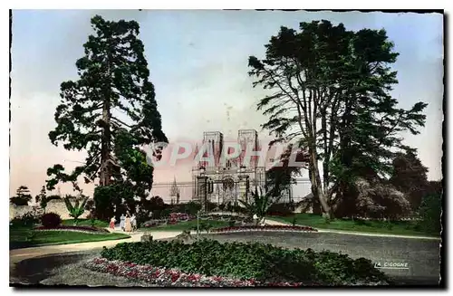 Ansichtskarte AK Avranches Manche Eglise Notre Dame Prise du jardin des Plantes