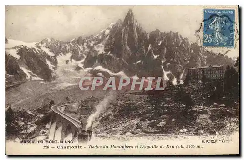 Cartes postales Charmonix Viaduc du Montenbers et l'Aiguille du Dru Train