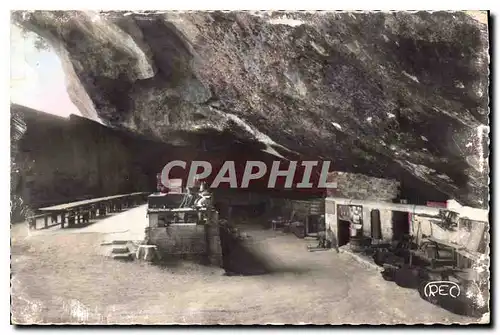Ansichtskarte AK Caves Souterraines du Clos la Perriere Archambault Pere et Fils Fontenay Saint Satur Cher Une po