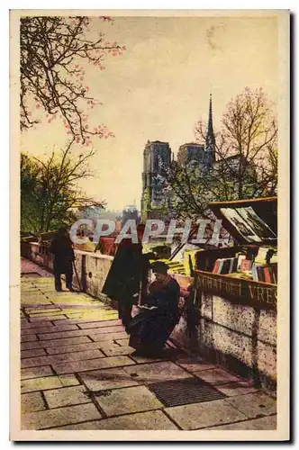 Cartes postales Paris Bouquinistes et Notre Dame