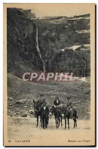 Cartes postales Gavarnie Retour au Cirque Cheval