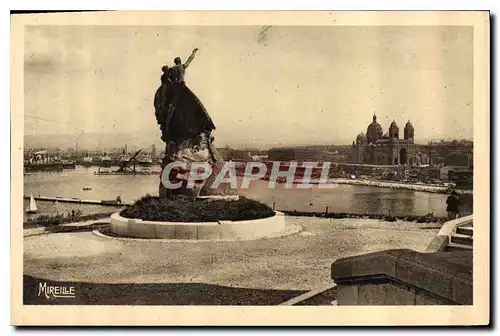 Ansichtskarte AK Marseille Le Pharo Monument aux Heros de la Mer et la Cathedrale