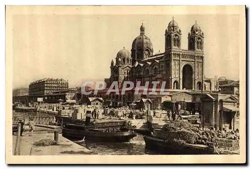 Ansichtskarte AK Marseille La Cathedrale et le Quai de la Joliette Bateaux