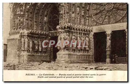 Ansichtskarte AK Reims La Cathedrale Porche nord et porche central apres la guerre