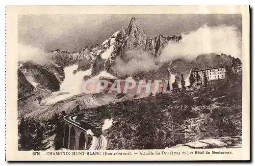 Cartes postales Chamonix Mont Blanc Hte Savoie Aiguille du Dru et hotel du Montenvers