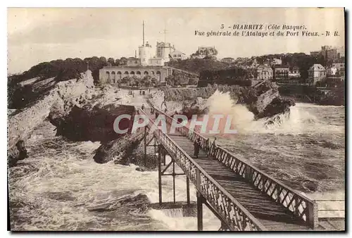 Ansichtskarte AK Biarritz Cote Basque vue generale de l'Atalaye et du Port Vieux