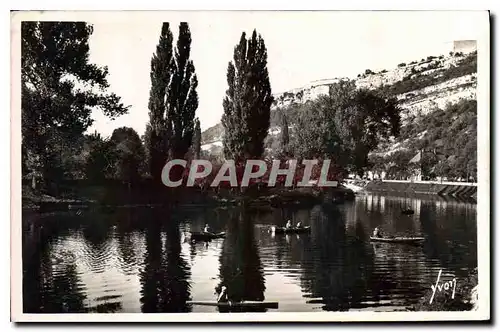 Ansichtskarte AK Besancon Doubs Le Doubs au pied de la Citadelle