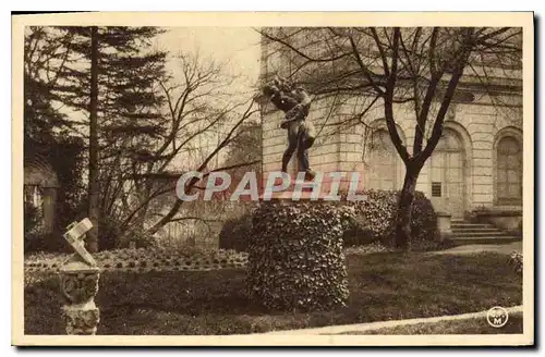 Cartes postales Montargis Statue du Combat du Chien