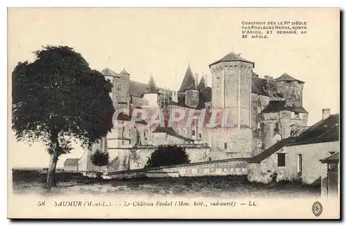 Ansichtskarte AK Saumur M et L Le Chateau Feodal Mon hist sud ouest