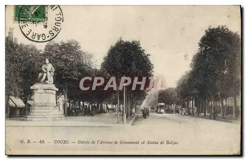 Cartes postales Tours Entree de l'Avenue de Grammont et Statue de Balzac