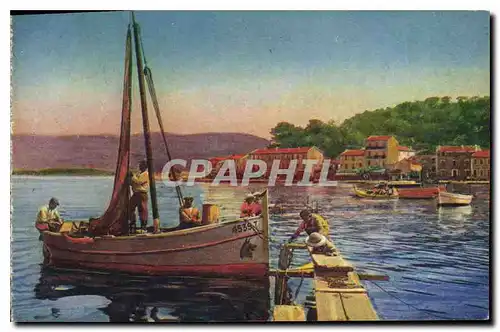 Cartes postales Saint Mandrier Le retour de peche Bateau