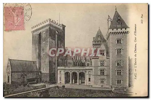 Cartes postales Pau L'Entree du Chateau Cour d'Honneur