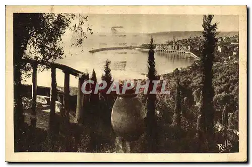 Cartes postales Menton Vue d'ensemble prise de la Frontiere Italienne