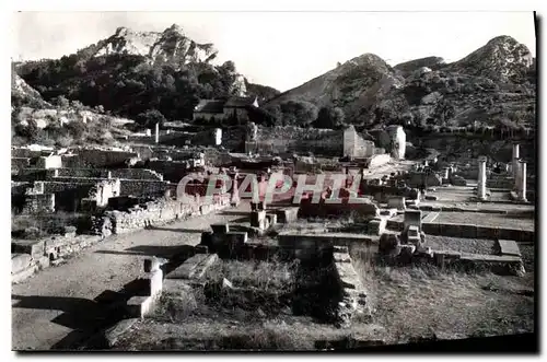 Cartes postales Saint Remy dans le fond Les Alpilles