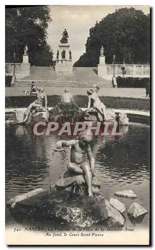 Cartes postales Nantes La Fontaine de la Place de la Duchesse Anne Au fond le Cours Saint Pierre