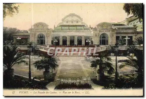 Ansichtskarte AK Vichy La Facade du Casino Vue sur le Parc