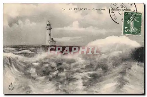 Cartes postales Le Treport Grosse Mer Phare