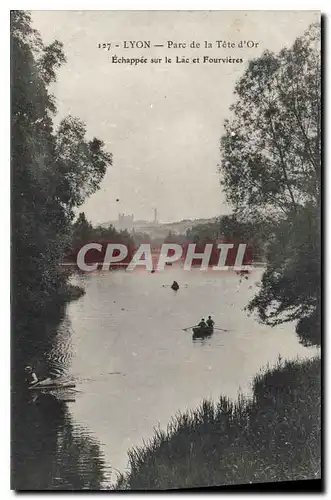 Cartes postales Lyon Parc de la Tete d'Or Echappee sur le Lac et Fourvieres