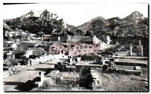 Cartes postales moderne Paysages de Provence Les Fouilles de Glanum a Saint Remy dans le fond les Alpilles