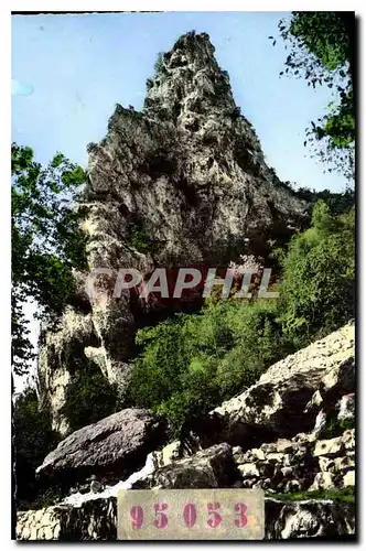 Cartes postales moderne Fontaine de Vaucluse Vaucluse Le roc Pain de Sucre pres de la Source