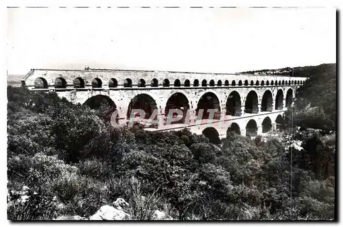 Cartes postales moderne Le Pont du Gard Gard Aqueduc romain construit avant l'ere chretienne sur l'ordre d'Agrippa pour