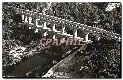 Cartes postales moderne Le Pont du Gard Gard Aqueduc romain construit avant l'ere chretienne sur l'ordre d'Agrippa pour