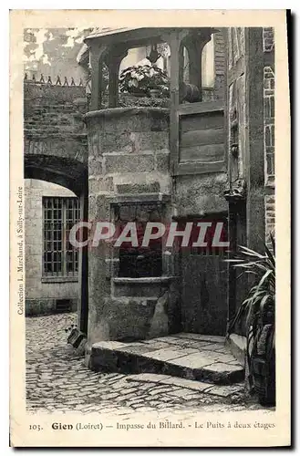 Cartes postales Gien Loiret Impasse du Billard le Puits a deux etages