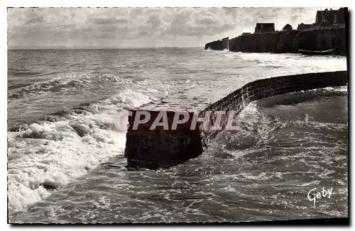 Cartes postales Luc sur Mer Calvados Les Falaises Effetude Vagues