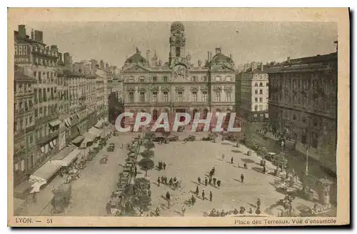 Ansichtskarte AK Lyon Place des Terreaux Vue d'ensemble