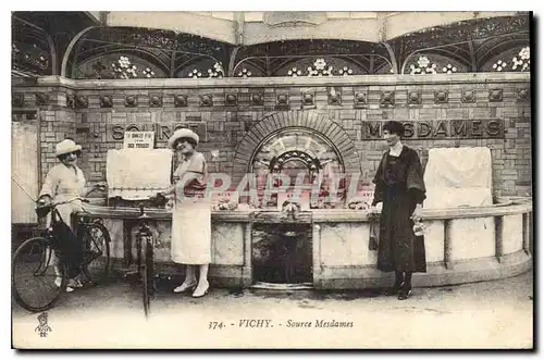 Cartes postales Vichy Source Mesdames Velo Cycle